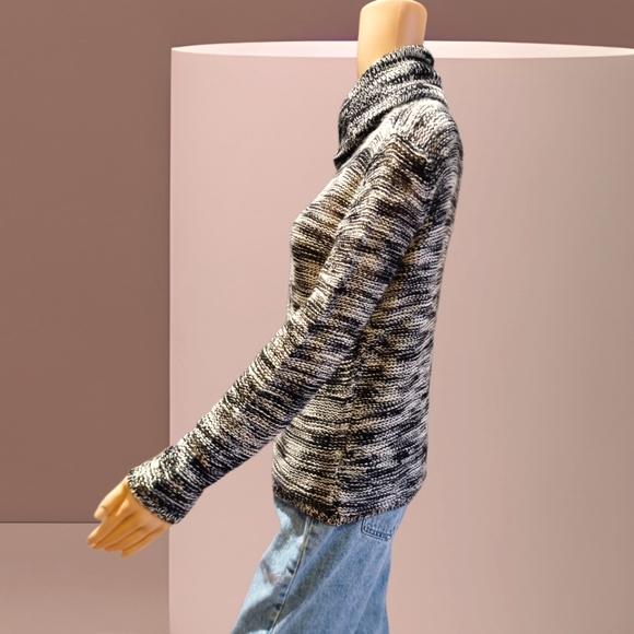 Jacqueline de Yong Women's Black/Gray Marled Turtleneck Knit Sweater - Picture 11 of 16